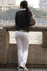 认识的妻子下载